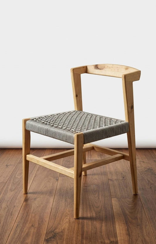 Ntinti dining chair