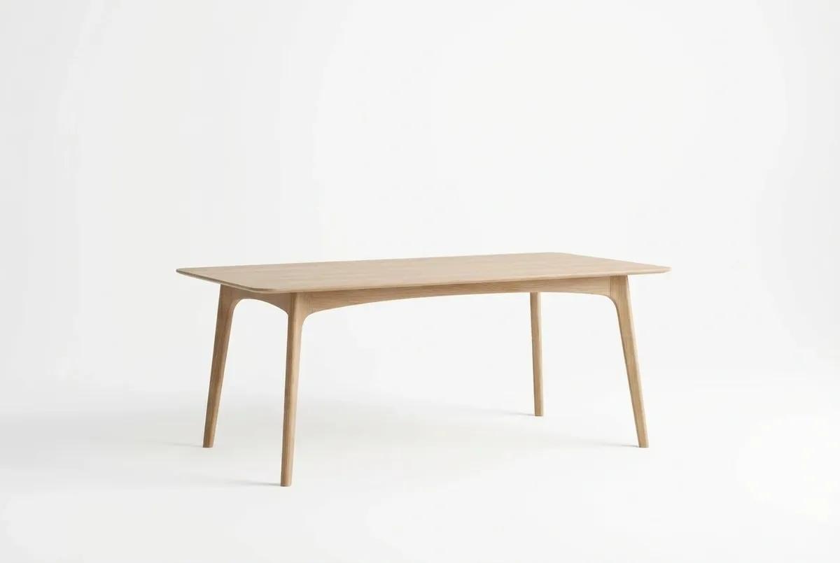 Grace Dining table